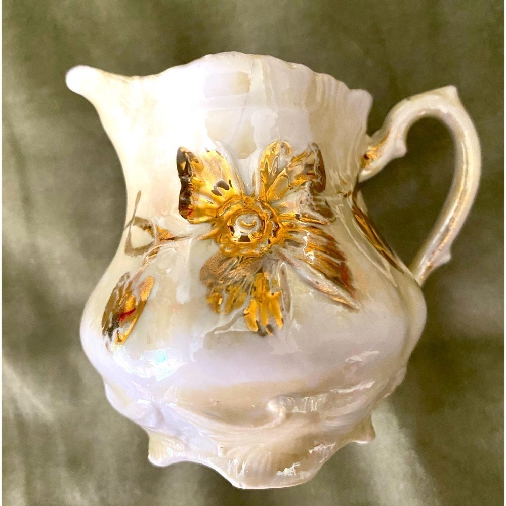 Creamer pitcher vintage small porcelain handle roses brushed with gold  #9-198